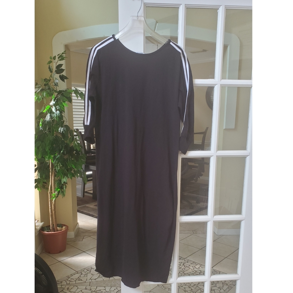 Athleisure LBD 2X/3X - Picture 4 of 5